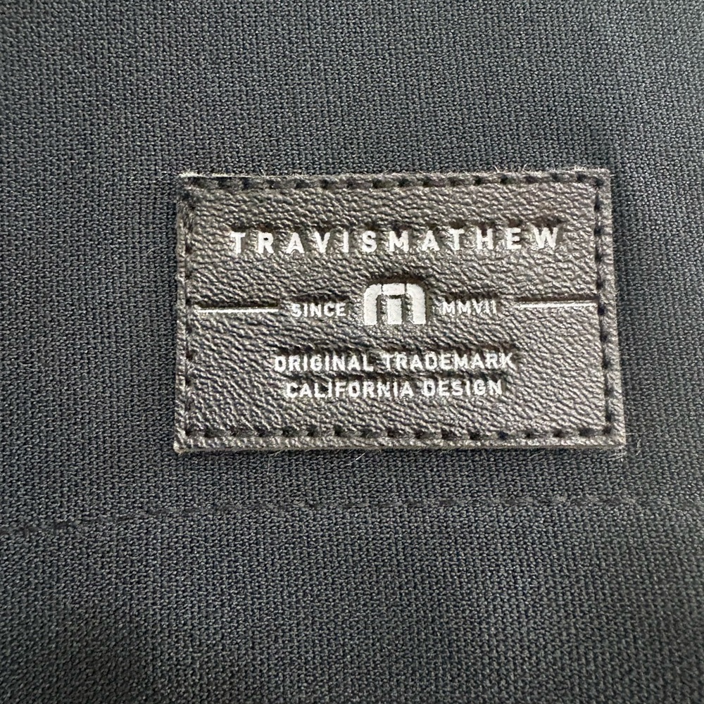 Travis Mathew Navigational Report Men’s Black and Gray Performance Golf Vest NWT - Picture 5 of 10